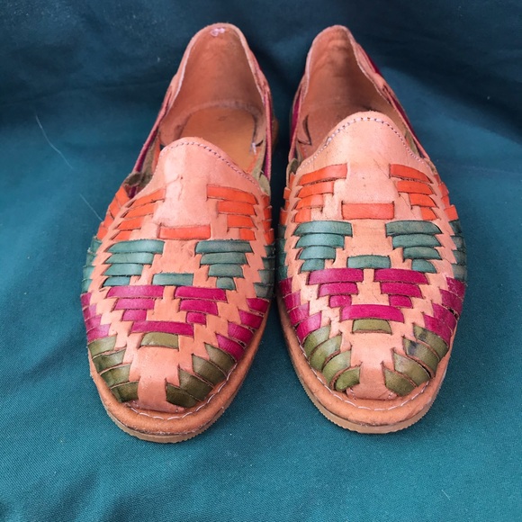 Women’s huaraches - Picture 1 of 7